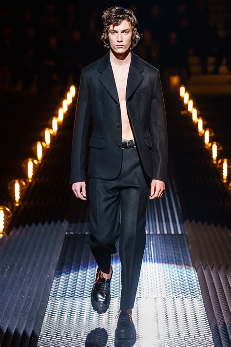 camicie uomo collezione 2019 prada|Prada Fall 2019 Menswear Collection .